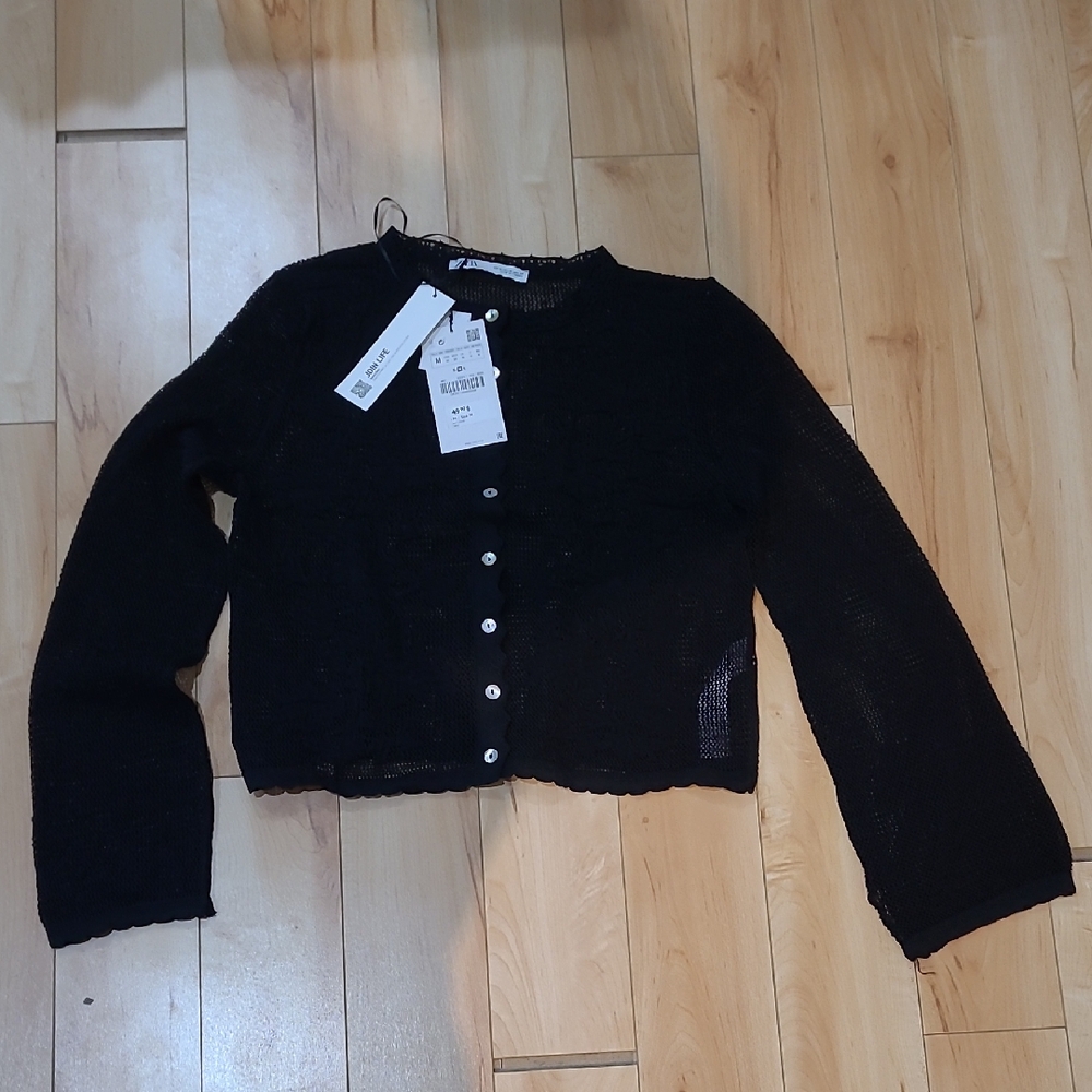 Brand New Zara Women's Size Medium Black Button-Up Sweater